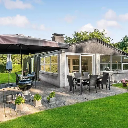 3 Bedroom Gorgeous In Hébergement de vacances *