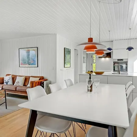 3 Bedroom Gorgeous In Hébergement de vacances *